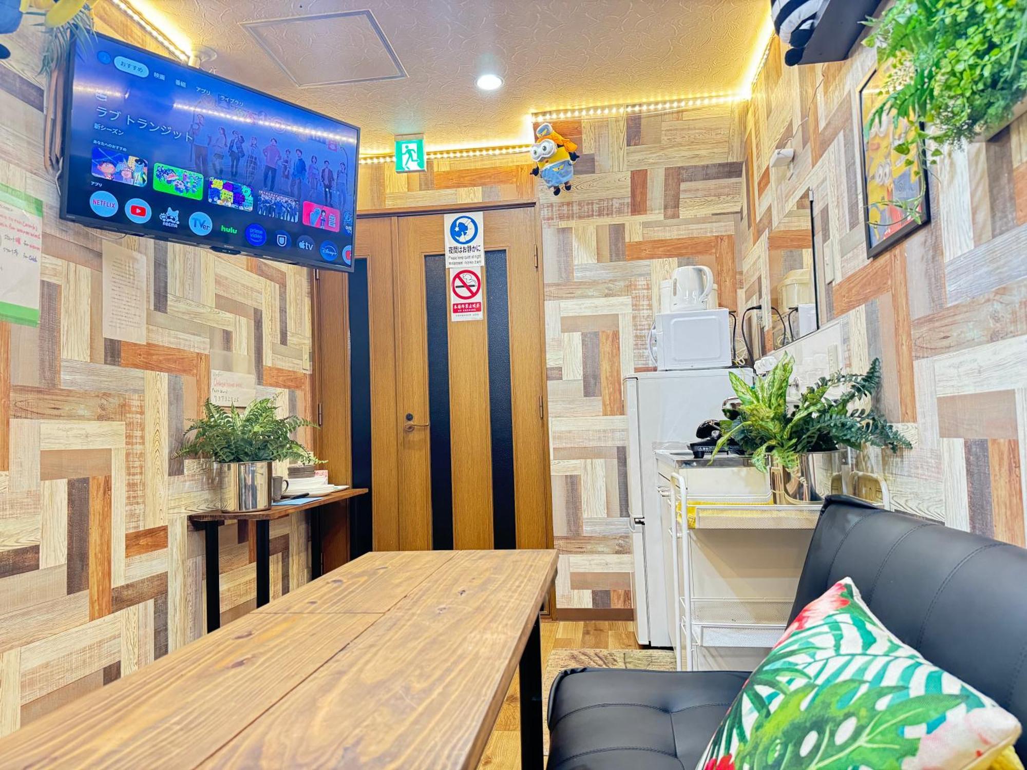 Hotel West Taisho Osaka Bagian luar foto