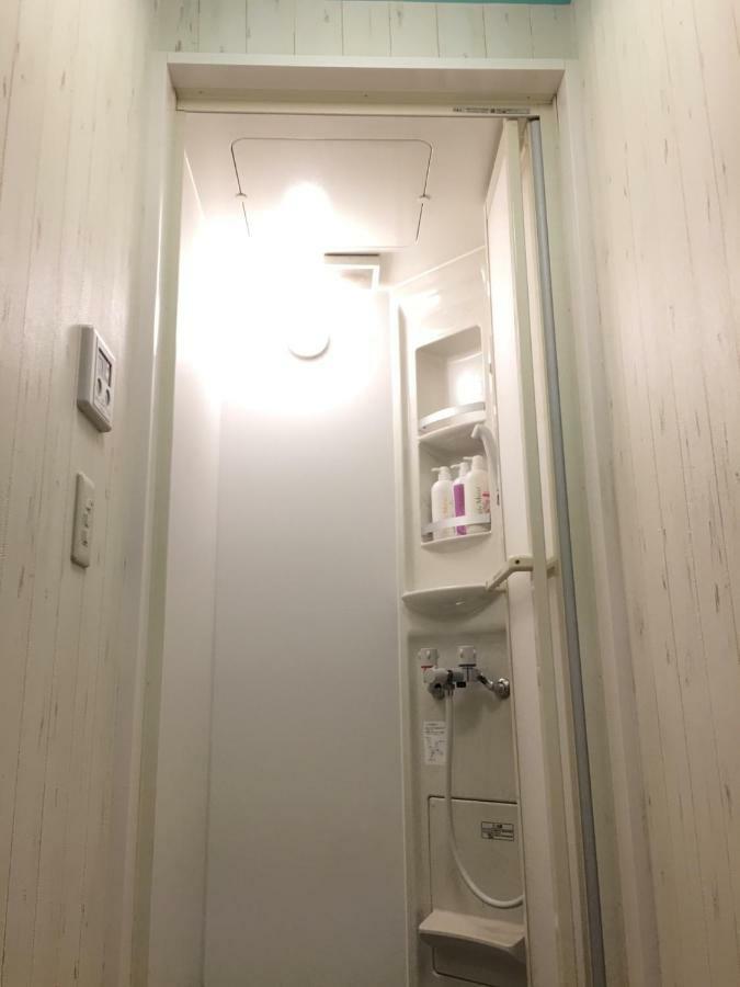 Hotel West Taisho Osaka Bagian luar foto