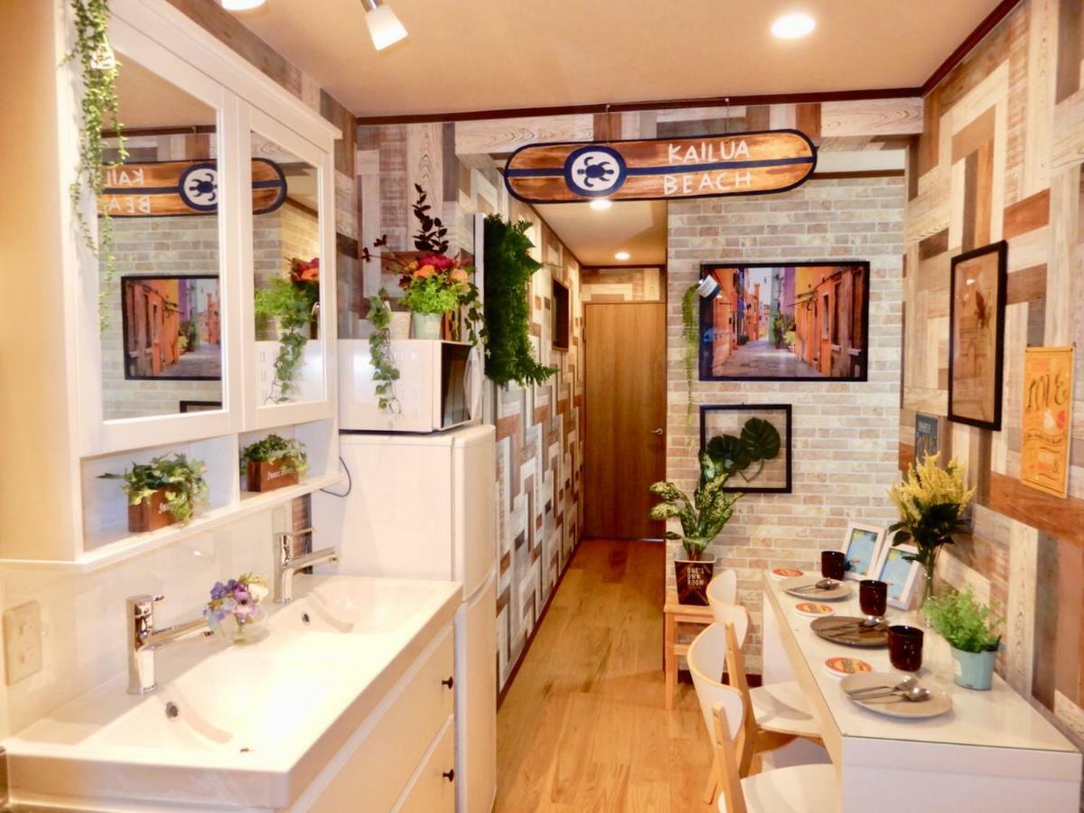 Hotel West Taisho Osaka Bagian luar foto